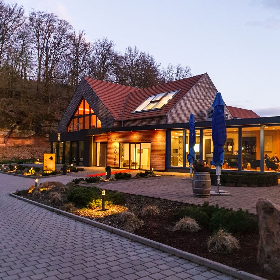 Navigationspunkt Rezeptionsmitarbeiter (m/w/d)